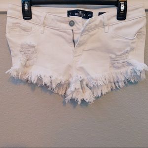 HOLLISTER white jean shorts!